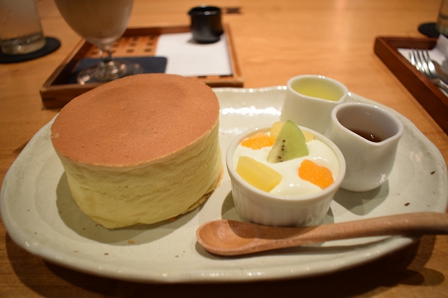 食べログ3 6 センター北の極厚ホットケーキが美味しいカフェ カフェサロン ソンジン Bunten 横浜の地域情報